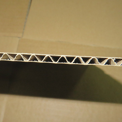 3層C楞紙板（bǎn）